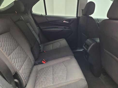 Used 2018 Chevrolet Equinox LT AWD/4WD image 19