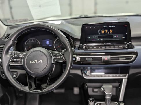 Certified 2022 Kia Seltos Nightfall Edition AWD/4WD image 5