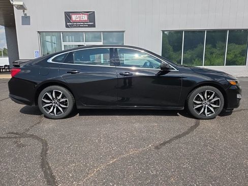 Used 2020 Chevrolet Malibu RS FWD image 2