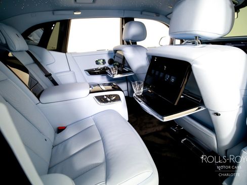 New 2026 Rolls-Royce Phantom Sedan image 30