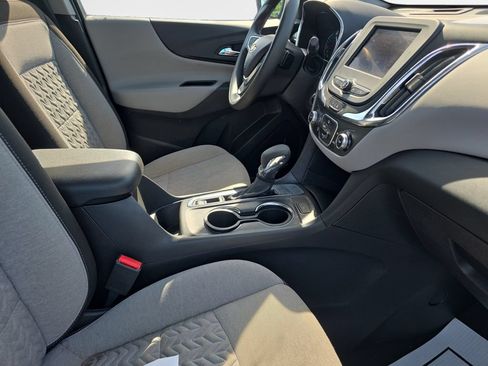 Used 2023 Chevrolet Equinox LT FWD image 24