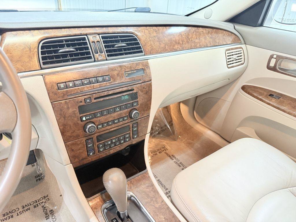 Used 2006 Buick LaCrosse CXL w/ Chrome Appearance Package FWD image 16