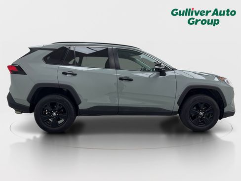 Used 2021 Toyota RAV4 XLE AWD/4WD image 10