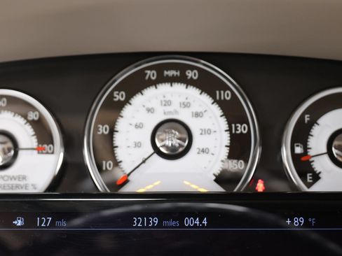 Used 2015 Rolls-Royce Wraith RWD image 43