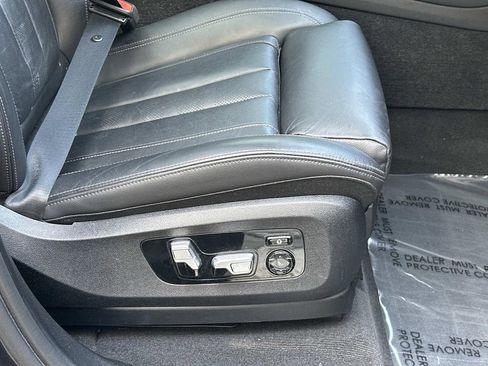 Used 2021 BMW X5 xDrive40i w/ Premium Package AWD/4WD image 39