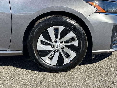 Certified 2025 Nissan Altima 2.5 S image 7