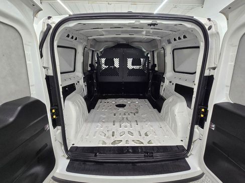 Used 2020 RAM ProMaster City Tradesman SLT FWD image 15