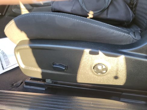 Used 2020 Dodge Challenger SXT image 12