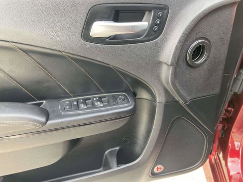 Used 2017 Dodge Charger R/T image 18