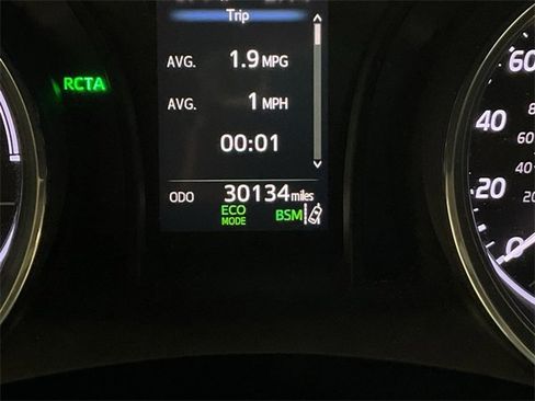 Used 2020 Toyota Camry SE image 38