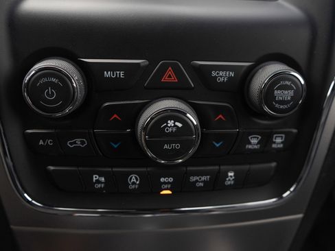 Used 2018 Jeep Grand Cherokee Limited w/ Trailer Tow Group IV image 19