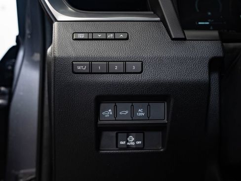 Used 2026 Lexus GX 550 w/ Accessory Package (2T) AWD/4WD image 43