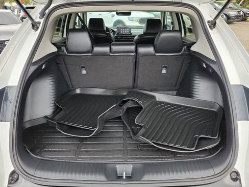 Used 2024 Honda HR-V EX-L image 10