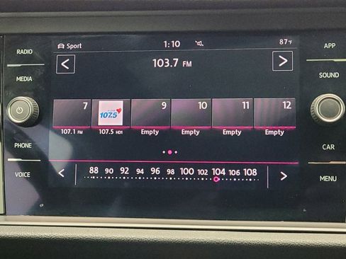 Used 2019 Volkswagen Jetta SEL FWD image 25