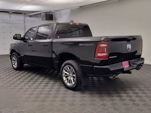 Used 2023 RAM 1500 Laramie AWD/4WD image 3