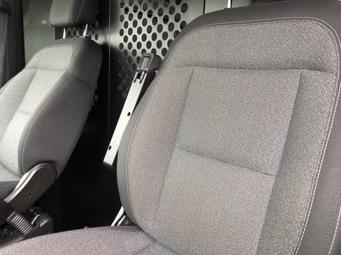 Used 2025 RAM ProMaster 2500 w/ U-Haul Equipment Group FWD image 18