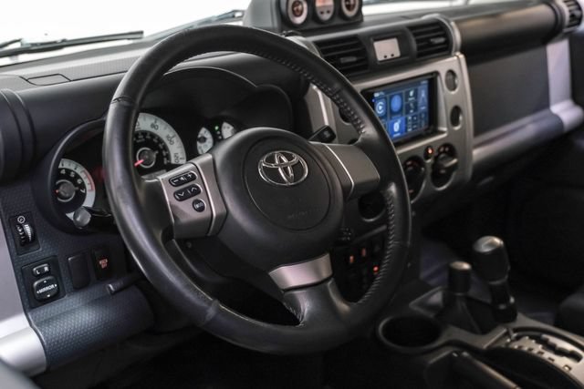 Used 2010 Toyota FJ Cruiser 4WD image 17