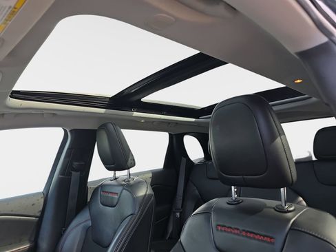 Used 2020 Jeep Cherokee Trailhawk w/ Comfort/Convenience Group image 35