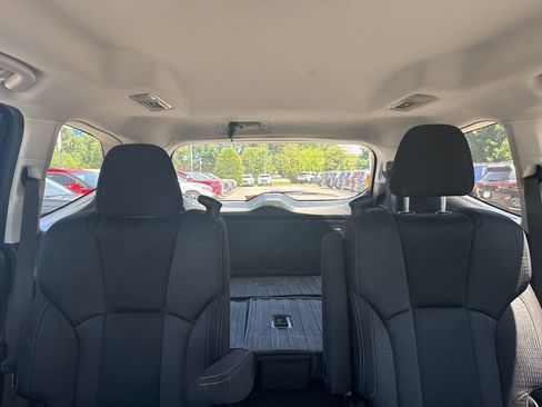 Used 2019 Subaru Ascent Premium w/ Popular Package #3 AWD/4WD image 13