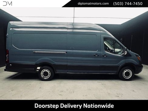 Used 2019 Ford Transit 250 148 High Roof Extended RWD image 7