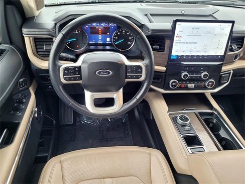 Certified 2024 Ford Expedition Limited image 9