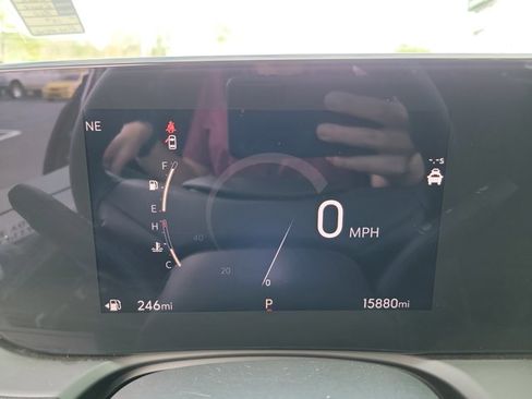 Used 2024 Buick Encore GX Sport Touring w/ Experience Buick Package image 23