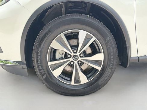 Used 2023 Nissan Murano SV FWD image 38