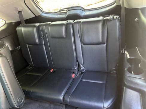 Used 2016 Toyota Highlander XLE FWD image 35