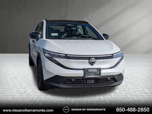 New 2026 Nissan Leaf Platinum+ w/ Cargo Package (Platinum+) image 1