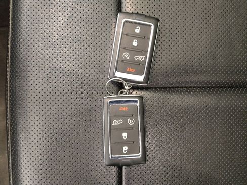 Used 2022 Jeep Grand Cherokee Limited 4xe w/ Luxury Tech Group II image 32