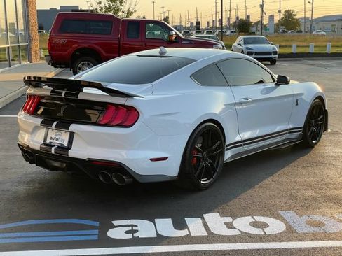 Used 2021 Ford Mustang Shelby GT500 w/ Technology Package RWD image 10