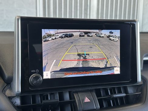 Certified 2023 Toyota RAV4 LE AWD/4WD image 16