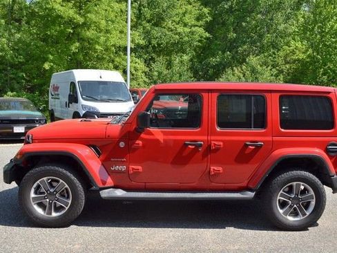 Used 2021 Jeep Wrangler Unlimited Sahara AWD/4WD image 5