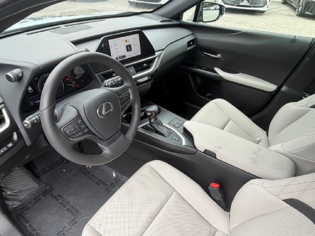 Certified 2024 Lexus UX 250h F Sport AWD/4WD image 24