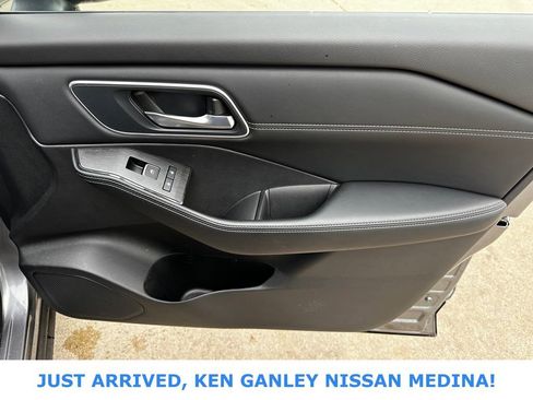Certified 2026 Nissan Rogue Platinum w/ Platinum Premium Package AWD/4WD image 23