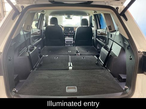 Used 2025 Volkswagen Atlas SE AWD/4WD image 22