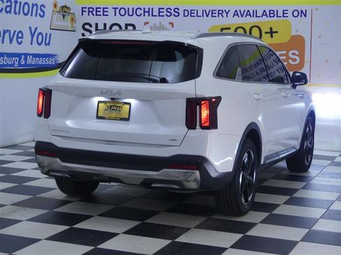 Used 2025 Kia Sorento EX FWD image 7