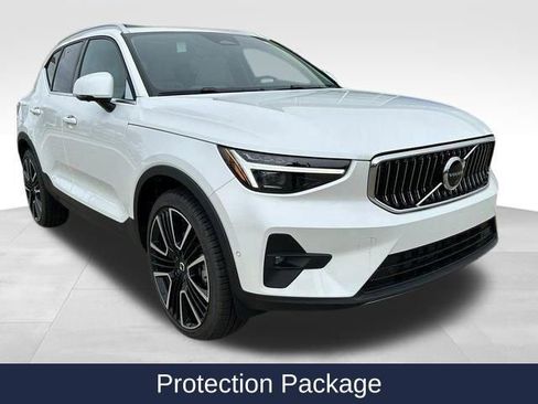 New 2025 Volvo XC40 B5 Ultra w/ Protection Package Premier image 2