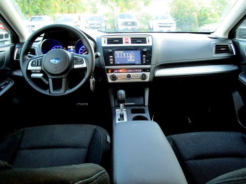 Used 2015 Subaru Outback 2.5i Premium AWD/4WD image 2