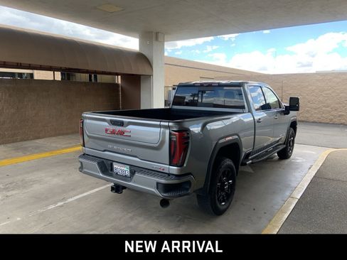 Certified 2024 GMC Sierra 2500 AT4 w/ AT4 Premium Plus Package image 4