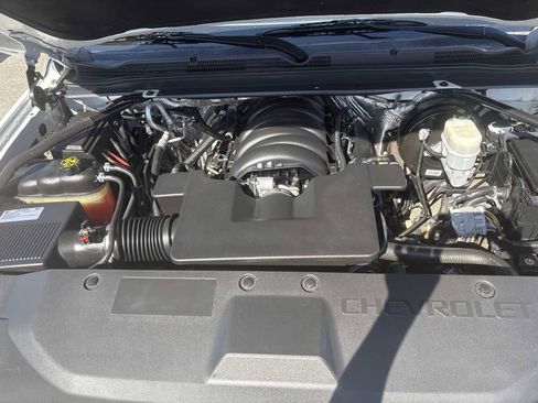 Used 2016 Chevrolet Suburban LTZ image 39