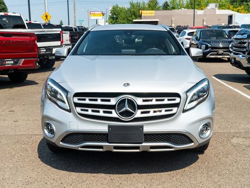 Used 2020 Mercedes-Benz GLA 250 4MATIC w/ Premium Package image 2
