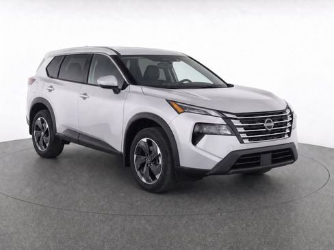 Used 2024 Nissan Rogue SV AWD/4WD image 9