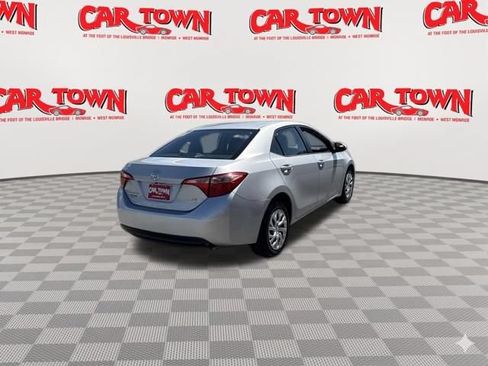Used 2019 Toyota Corolla LE FWD image 3