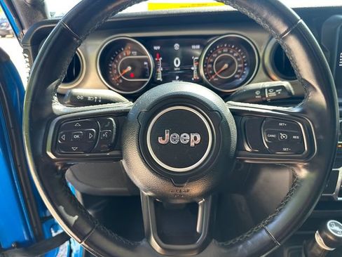 Used 2021 Jeep Gladiator Overland AWD/4WD image 26