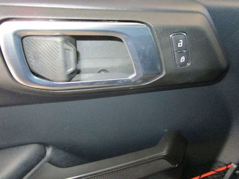 Used 2024 Ford Bronco Raptor w/ Interior Carbon Fiber Pack 6 image 24