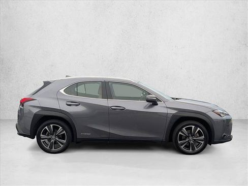 Used 2021 Lexus UX 250h w/ Accessory Package (Z2) AWD/4WD image 4