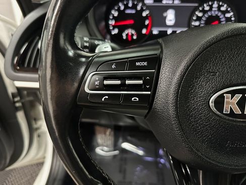 Used 2018 Kia Stinger Premium AWD/4WD image 15
