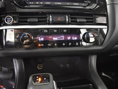 Certified 2024 Nissan Pathfinder SV w/ SV Premium Package AWD/4WD image 24