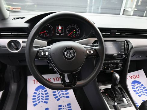 Used 2022 Volkswagen Passat 2.0T SE image 38